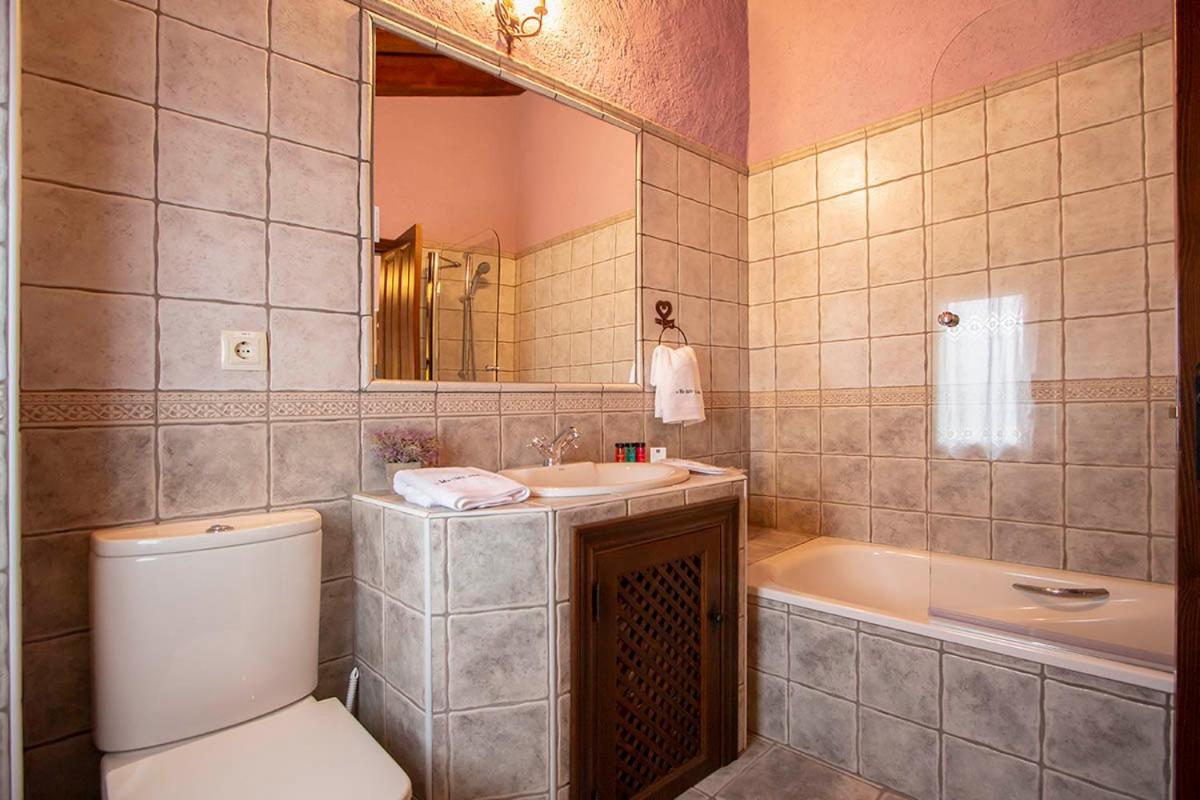 Гостьовий будинок Mis Cuatro Estaciones, Casa Boutique Sotos de Sepulveda Екстер'єр фото